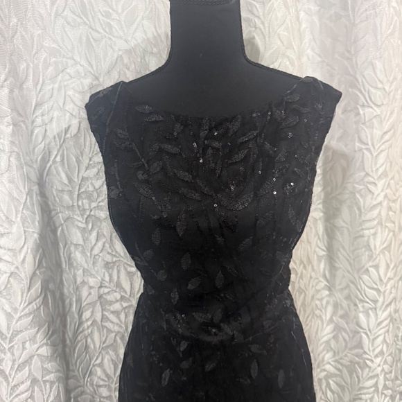 Black Sequin Mermaid Gown Size 7 Medium Stretchy Lightweight Formal Dress - Picture 3 of 12